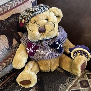 Brass button bears collection